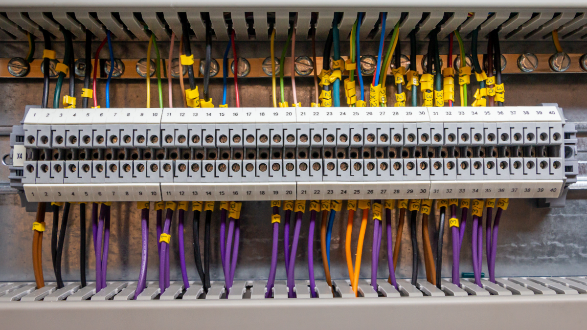 Best Practices for Low-Voltage Installation Projects Best Practices for Low-Voltage Installation Projects