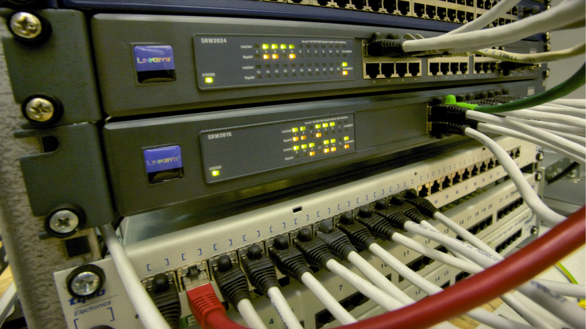 Core Components of a Reliable Network Infrastructure Core Components of a Reliable Network Infrastructure